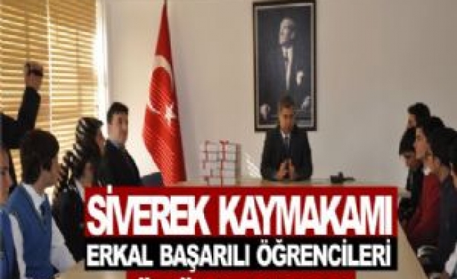 Siverek Kaymakamı Erkal Başarılı Öğrencileri Ödüllendirdi