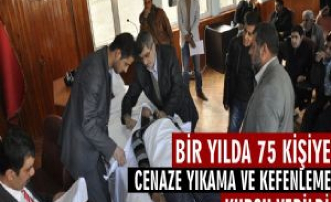 Bir Yılda 75 Kişiye Cenaze Yıkama Ve Kefenleme Kursu Verildi