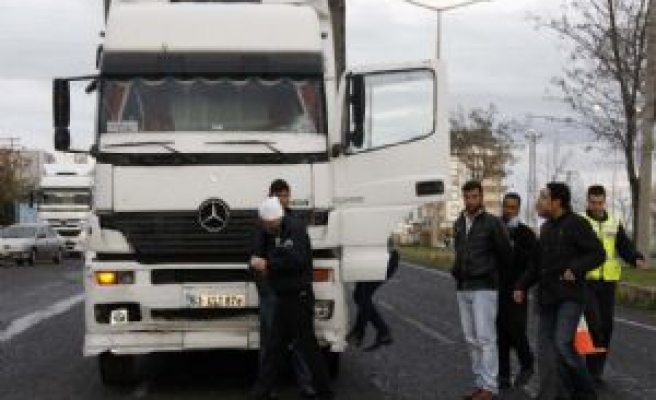 Öğretmen Servisi Kaza Yaptı 11 Öğretmen Yaralandı