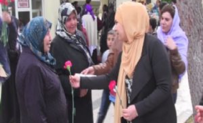 CHP Kadın Kolları Başkanı Çelebi'den Kandil Kutlaması
