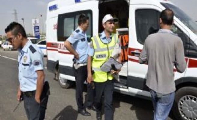 Siverek'te Kaza İki Polis Yaralandı