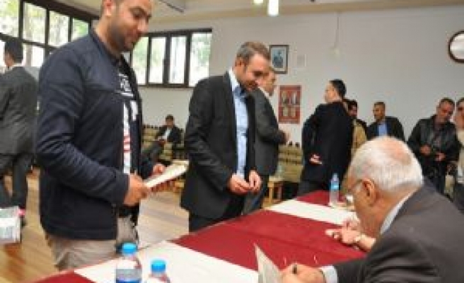 Siverekli Yazarlar Gültekin ve Aymaz'dan İmza Günü