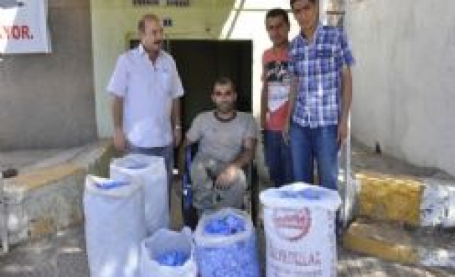 Mavi Kapak Kampanyası Bağışlarla Devam Ediyor