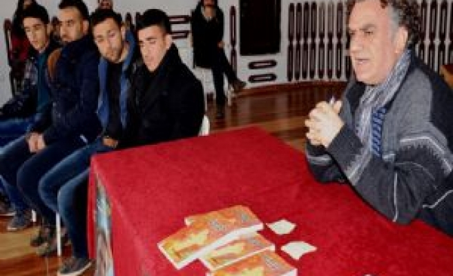 Siverekli Yazar; Rıfat Mertoğlu'nun Yeni Kitabının İmza Günü Yapıldı
