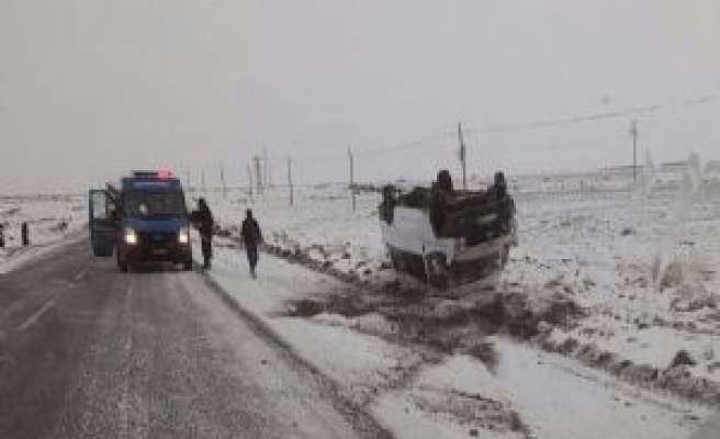 Öğretmen Servisi Kaza Yaptı 10 Yaralı