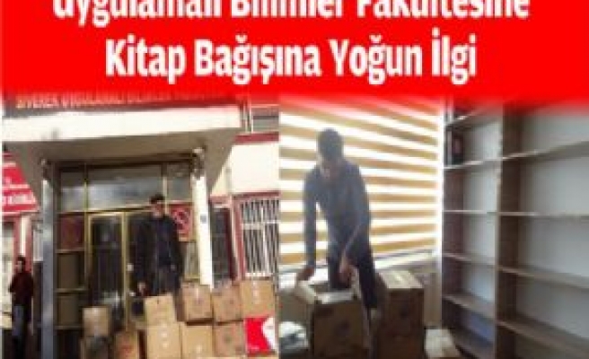 Uygulamalı Bilimler Fakültesine Kitap Bağışına Yoğun İlgi