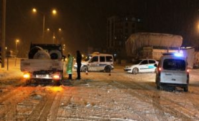 Diyarbakır-Siverek-Şanlıurfa Yolu Trafiğe Kapatıldı