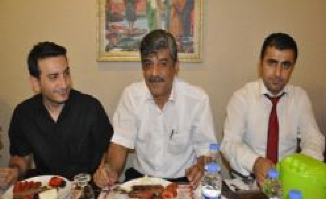 Sağlık-Sen temsilciliği yeni yönetimi ile yemekte bir araya geldi