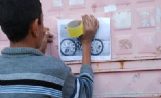 Bisikleti Çalınan Seyyar Satıcı Bisikletini Bulanlara 50 TL Ödül Koydu