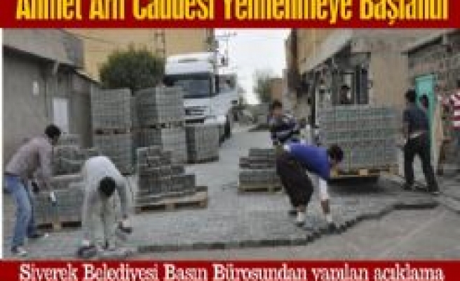 Siverek Belediyesi, Ahmed Arif Caddesinde Kilit Taşı Döşemesine Başladı