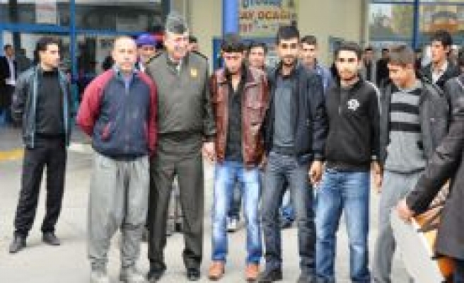 Siverekli Kınalı Kuzular Davul Zurnayla Uğurlandı 