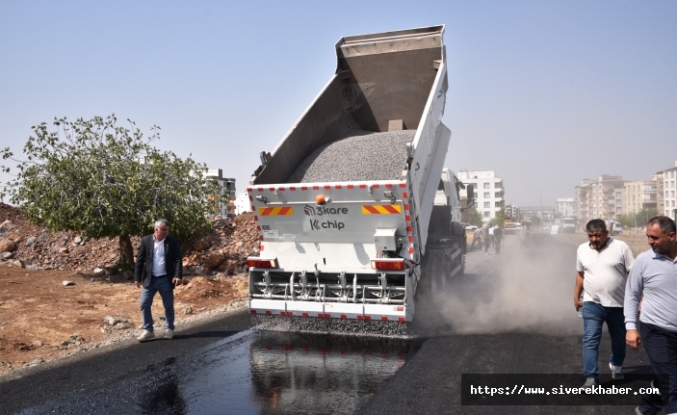 Siverek’te üstyapı çalışmaları devam ediyor