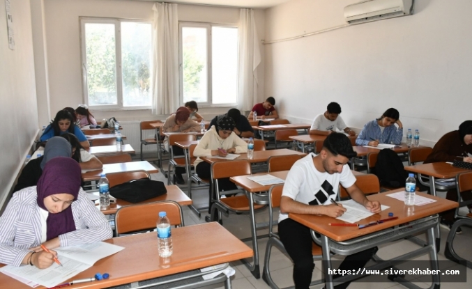 Siverek'te 43 öğrenci belediye kurslarıyla üniversiteye yerleşti