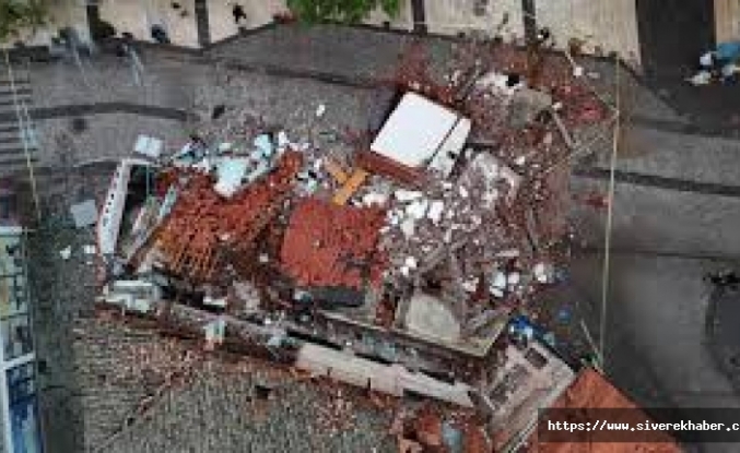 Sındırgı depreminin ardından çöken binalar görüntülendi