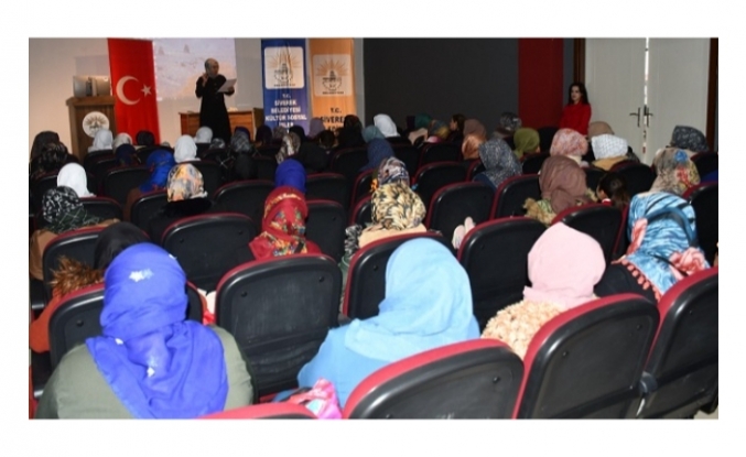 Siverek'te kadınlar için Berat Kandili programı düzenlendi