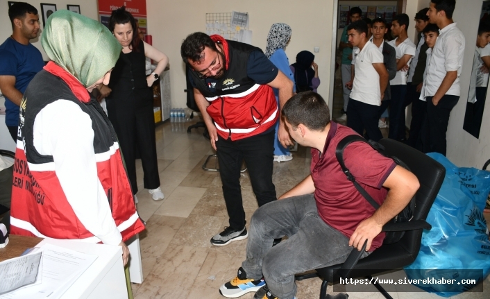 Özel Gereksinimli Öğrencilere Ayakkabı Desteği