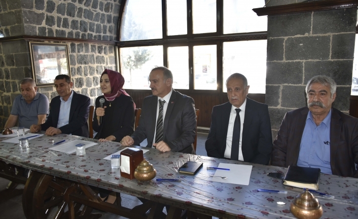 Başkan Çakmak; Merkez mahalle muhtarları ile bir araya geldi