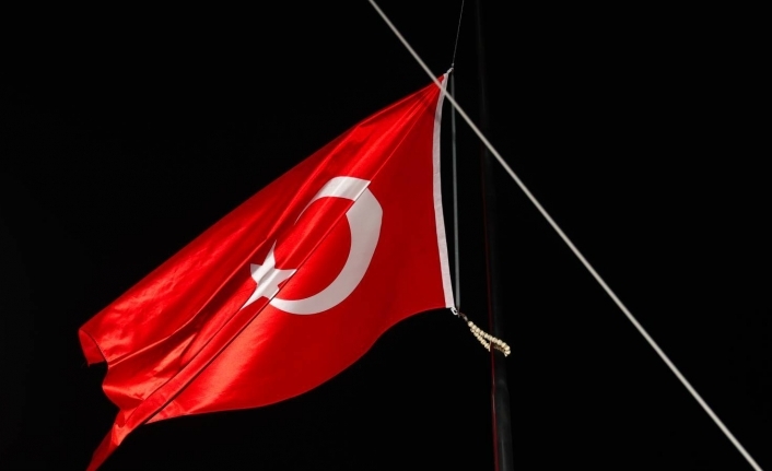 Türkiye'de 3 gün süreyle milli yas ilan edildi