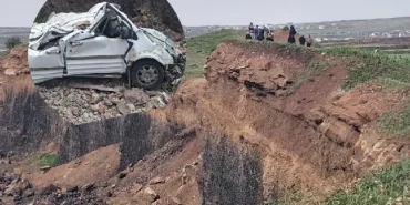 Siverek'te Feci Olay Araç Uçuruma Yuvarlandı 1 ölü